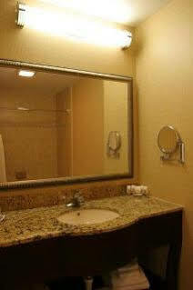 Express And West By Ihg 3*